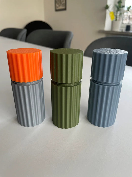 3D Baskı Vidalı Silindir Saklama Kutusu — Kulak Çubuğu, Kürdan & Aksesuar